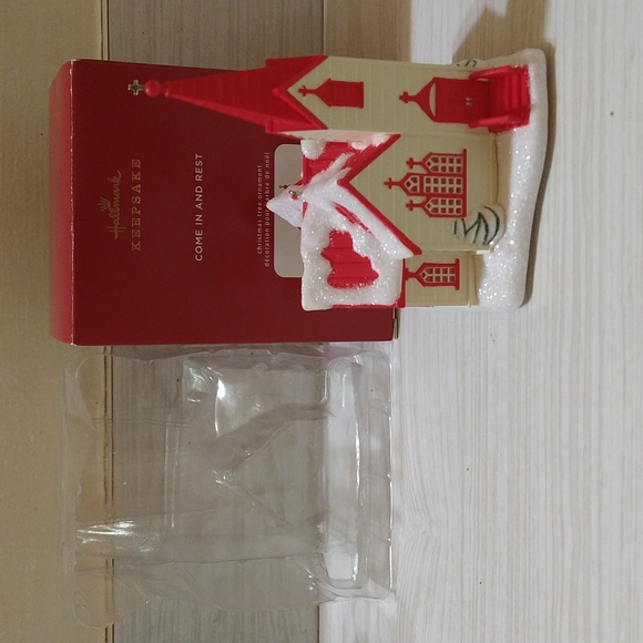 Hallmark Other - 2020 "Come In And Rest" Light Up Church Christmas Tree Keepsake Ornament